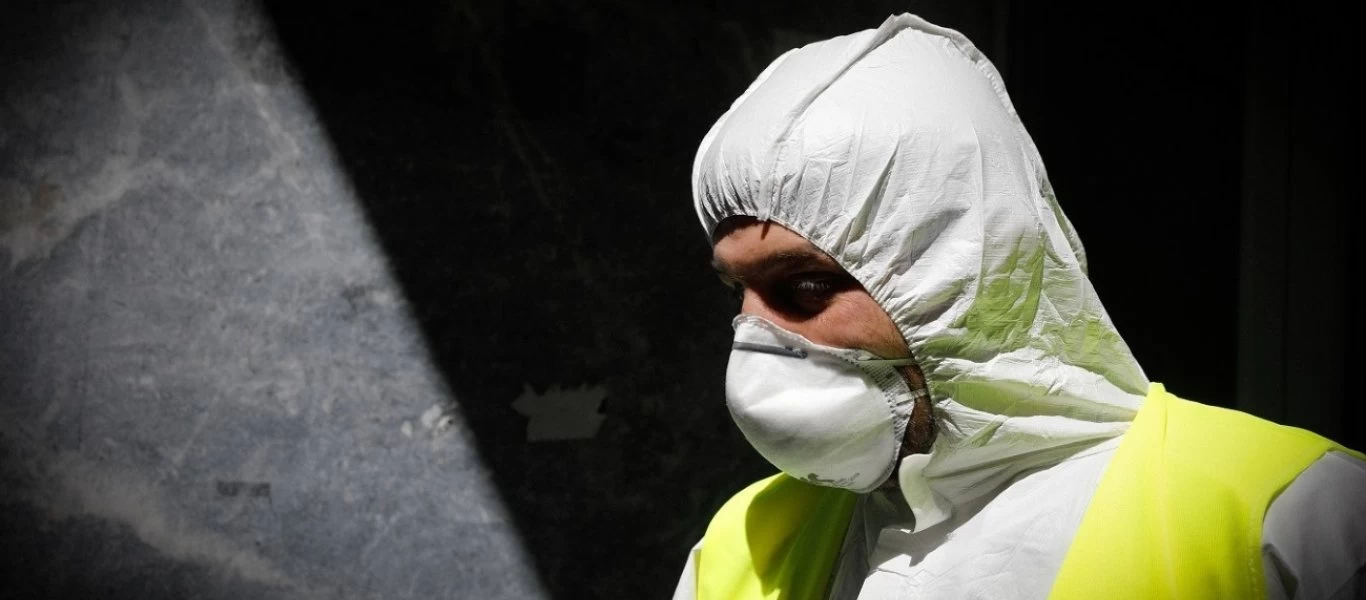 H μάσκα μπαίνει στη ζωή μας για τα καλά: Οι οδηγίες του ΕΟΔΥ για τη σωστή χρήση (βίντεο)